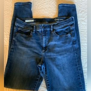 Women’s GAP Jeans size 31r